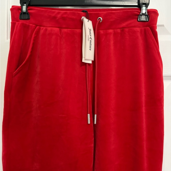 BNWT JUICY COUTURE RED VELOUR LOUNGE PANT SPARKLY BEJEWELED “JUICY” MEDIUM (M) - Picture 3 of 13